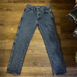 Straight leg Rustler blue jeans